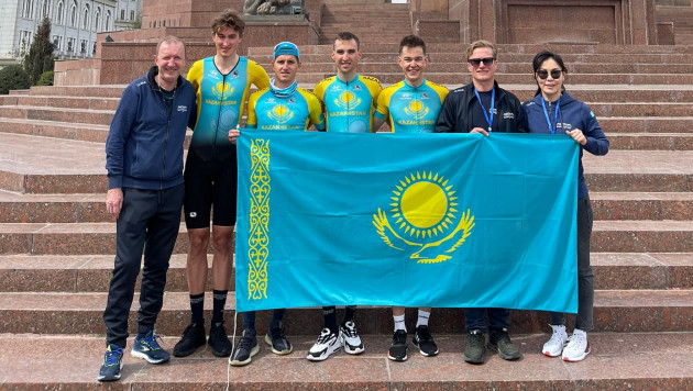 Вся команда была на высшем уровне - Винокуров о победе сборной Казахстана в командной гонке на ЧА по велоспорту