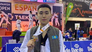 Казахстанский таеквондист победил олимпийских призеров и выиграл медаль на международном турнире