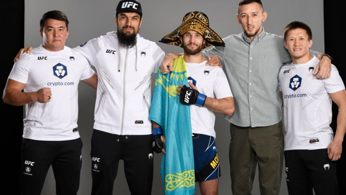 "Реванш за брата". Инсайдер высказался о поединке Морозова в UFC