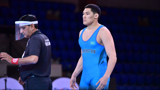 Трое казахстанских борцов вышли в финал чемпионата Азии 