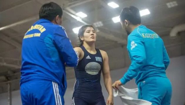 Казахстанка восхитила поклонников поступком на ЧА-2022 по борьбе