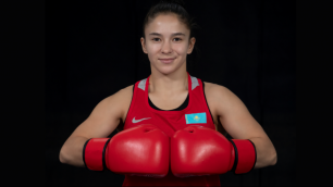 Чемпионка мира из Казахстана стартовала с победы на ЧМ-2022 по боксу
