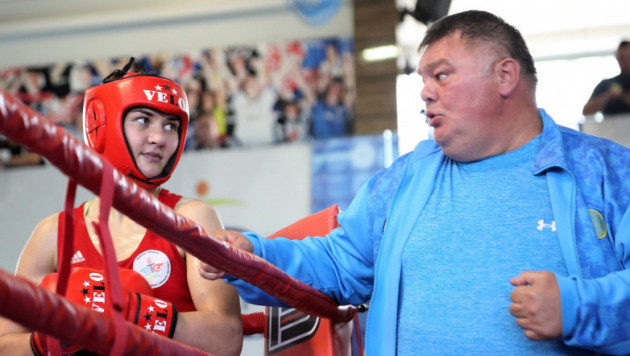 Казахстанская боксерша пробилась в четвертьфинал ЧМ-2022