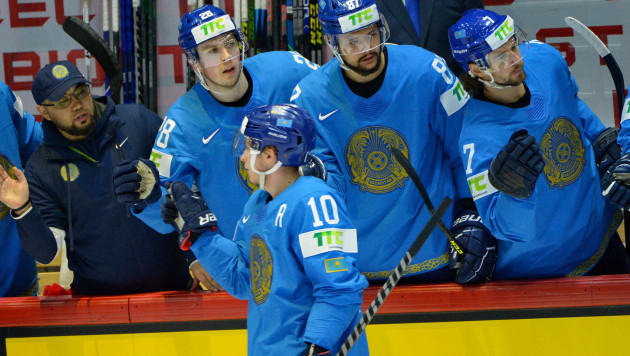 Казахстан одержал первую победу на ЧМ-2022 по хоккею и остался в элите