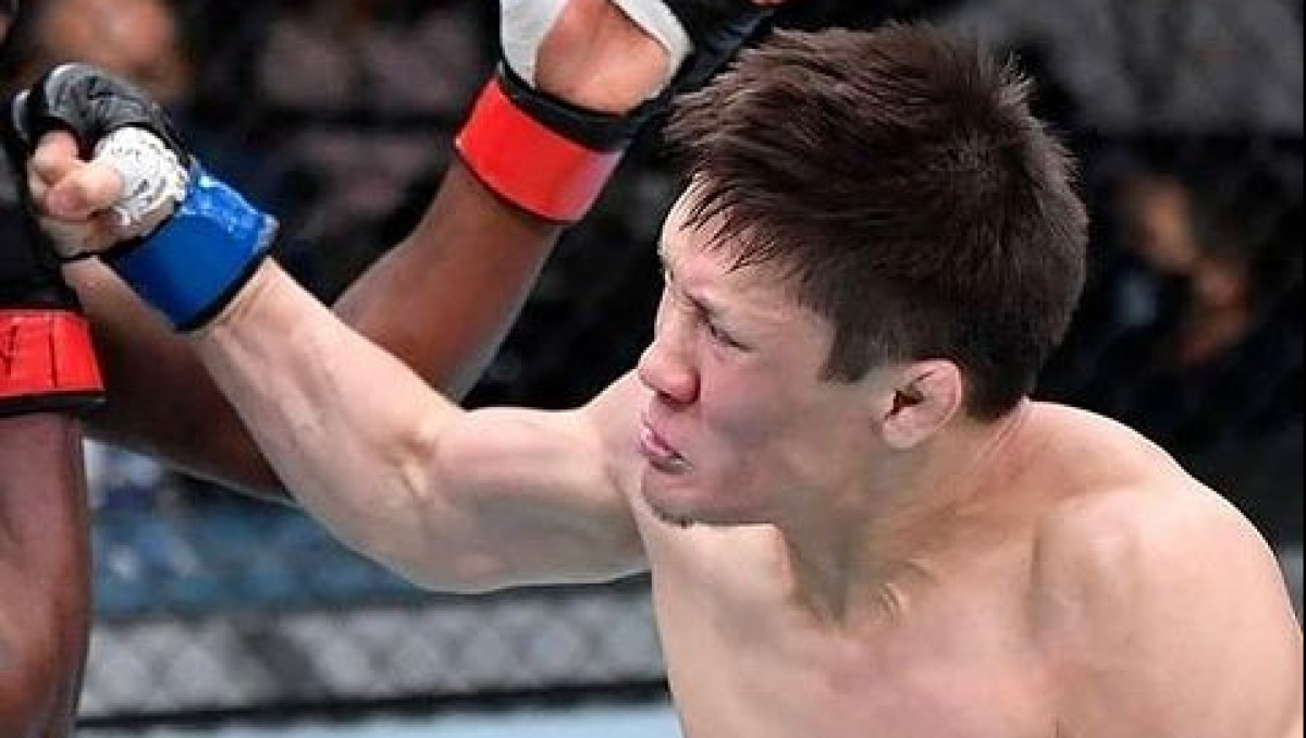 Эксперт предрек нокаут в пятом бою Жумагулова в UFC