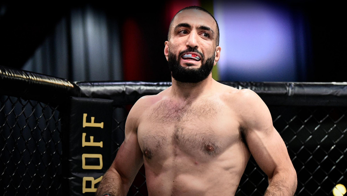 UFC объявил о поединке бойцов из топ-10 в весе Рахмонова