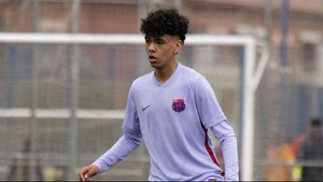 "Бавария" подписала 16-летнего защитника "Барселоны"