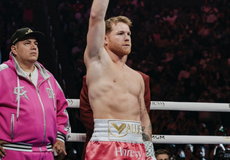 ©twitter.com/Canelo