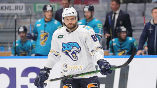 Казахстанского хоккеиста назвали звездой матча КХЛ