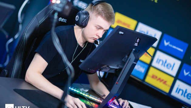 ©HLTV