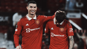 Роналду забил после скандала. "Манчестер Юнайтед" вышел в плей-офф Лиги Европы