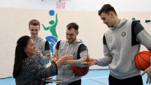 Баскетболисты "Астаны" посетили столичный интернат