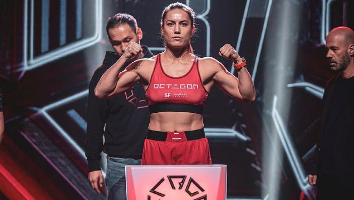 Фируза Шарипова задушила соперницу во втором поединке в MMA