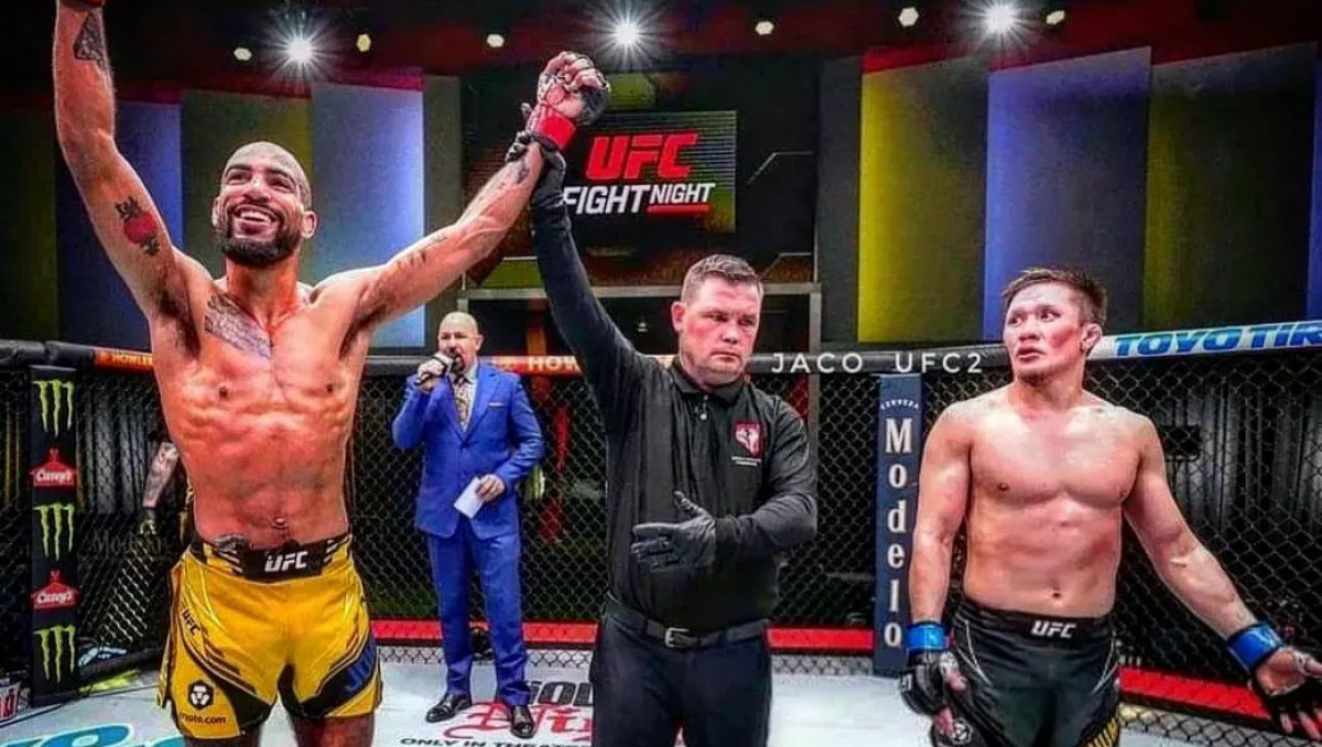 "Я не помню такого в UFC". Эксперт раскритиковал судейство в последнем бою Жумагулова