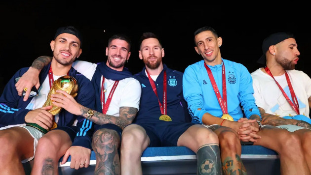 Чемпионский парад сборной Аргентины чуть не закончился трагедией для Месси