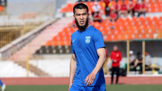 Переживший аварию казахстанский футболист подписал контракт с клубом