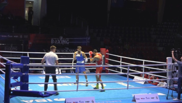 Прямая трансляция четвертьфиналов ЧА по боксу с участием казахстанцев