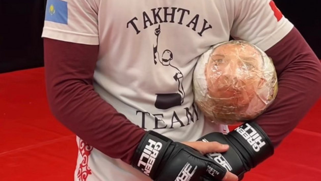 Рвущийся в UFC небитый кыргыз из Казахстана устроил мощный трешток с бразильцем