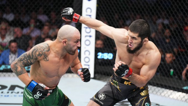 Ислам Махачев победил Александра Волкановски в чемпионском бою UFC 284