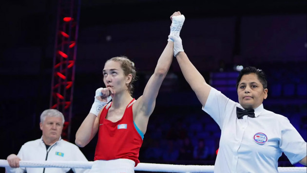 Казахстан вышел в лидеры женского чемпионата мира по боксу