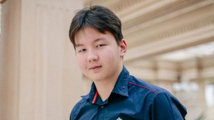 Сенсацию сотворил 15-летний шахматист из Казахстана