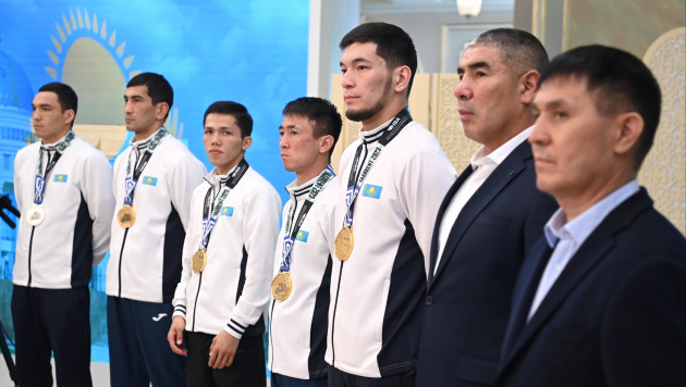 Токаев принял триумфаторов ЧМ-2023 по боксу из сборной Казахстана