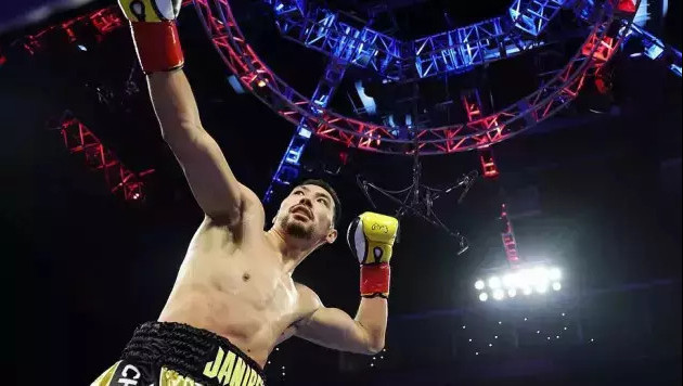Казахстанские боксеры сохранили позиции в топ-10 рейтинга The Ring