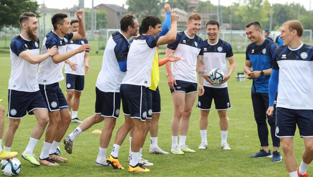 Сборная Казахстана провела тренировку в Италии перед матчем отбора на Евро-2024