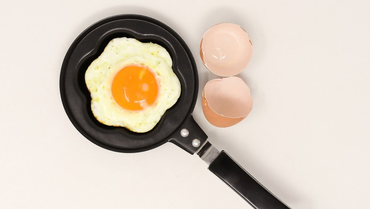Что будет, если есть яйца каждый день женщине: польза и вред яиц