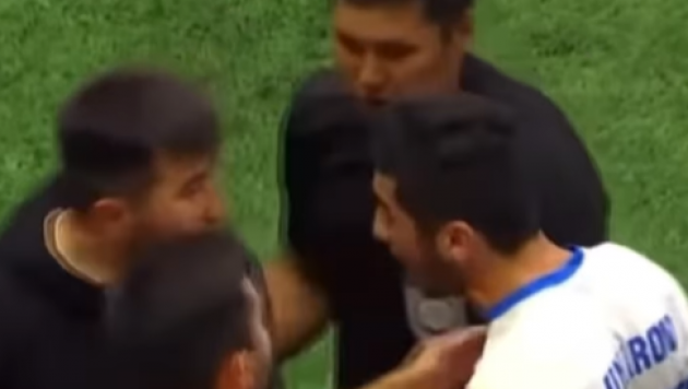 Футболист замахнулся на болбоя и нарвался на ответ тренера казахстанского клуба