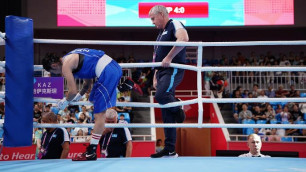 Казахстан понес сенсационную потерю в боксе на Азиаде