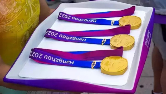 Казахстан взял серебро и бронзу в художественной гимнастике на Азиаде
