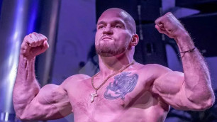 Официально объявлен бой Резникова с экс-чемпионом известного промоушена