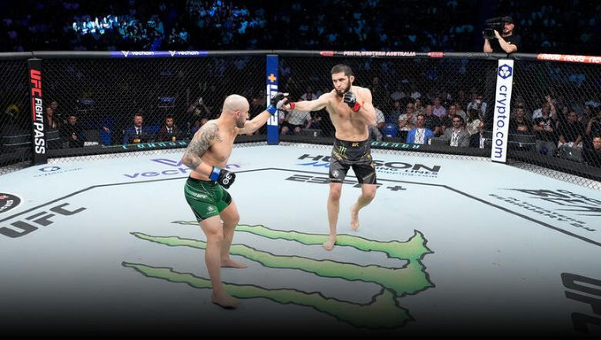 Известна причина отказа Оливейры от боя с Махачевым. UFC объявил имя нового соперника