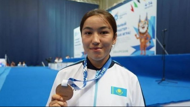 Казахстанка завоевала медаль ЧМ-2023 по самбо