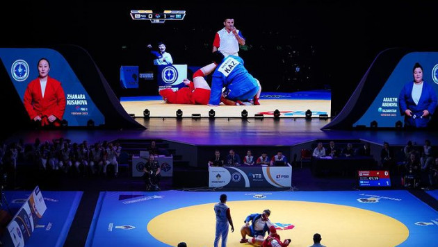 Казахстан завоевал золото чемпионата мира по самбо