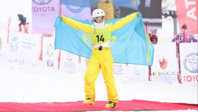 Казахстан выиграл медаль на этапе Кубка мира по фристайлу