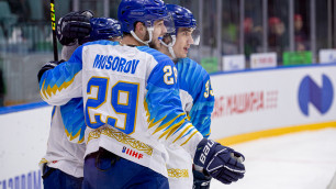 Сборная Казахстана по хоккею уступила России