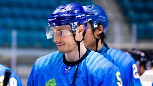 "Барыс" отказался от хоккеиста сборной Казахстана