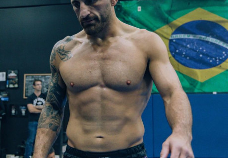 ©instagram.com/alexvolkanovski