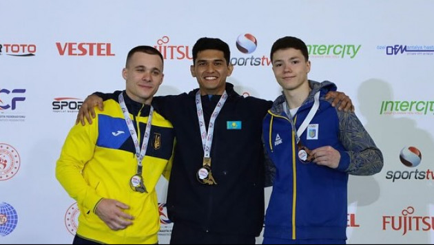 Казахстан выиграл золото и серебро на международном турнире по гимнастике