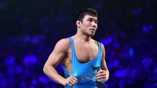 Казахский борец победил чемпиона Узбекистана и вышел в полуфинал ЧА