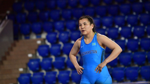 Эльмира Сыздыкова принесла Казахстану вторую медаль ЧА-2024 по женской борьбе