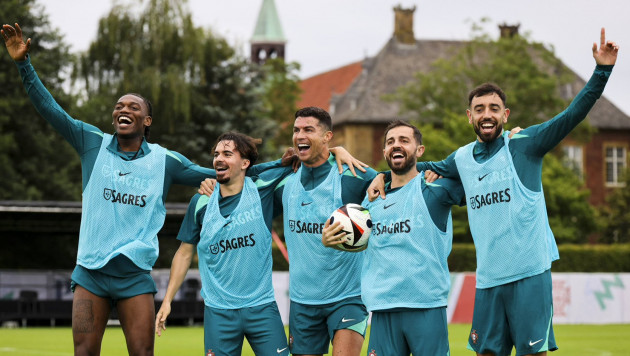 "Опыт, голы и опасные моменты". В сборной Португалии отметили важность Роналду на Евро-2024