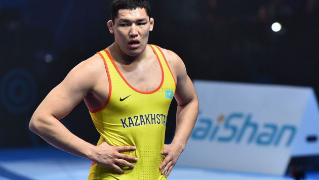 Борец из Казахстана высказался о сенсационной победе над Айтмуханом и ограблении на Олимпиаде