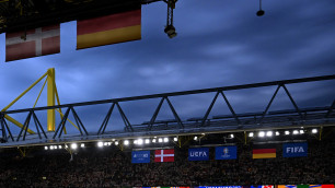 Матч Германия - Дания за выход в четвертьфинал Евро прерван из-за сильной грозы