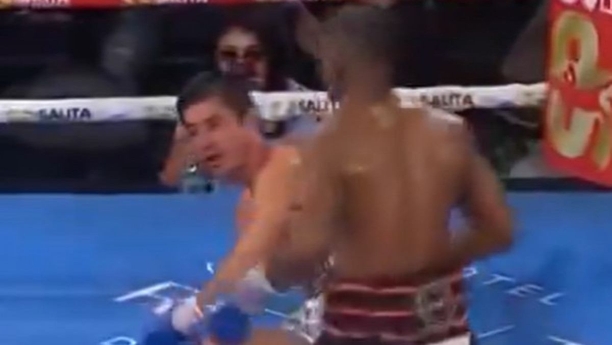 Боксер из Узбекистана потерпел сенсационное поражение с нокдауном