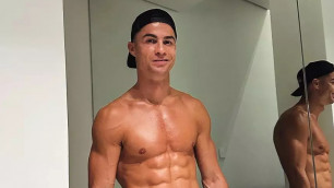 ©instagram.com/cristiano/