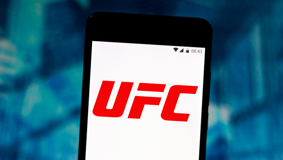 UFC огласил решение по двум бойцам из Казахстана