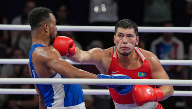 Известна причина поражения казахского боксера за медаль ОИ-2024